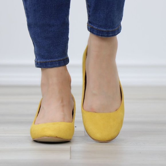 Mustard Faux Suede Close Round Toe Kitten Low Block Heel Pumps - Picture 10 of 13